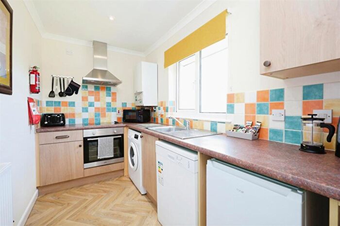 2 Bedroom House To Rent In Steyne Road, Bembridge, PO35