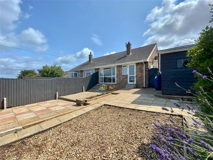 2 Bedroom Bungalow To Rent In Wellington Road, Binstead, PO33