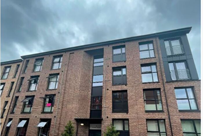 2 Bedroom Flat To Rent In , Hollybrook Street, G42