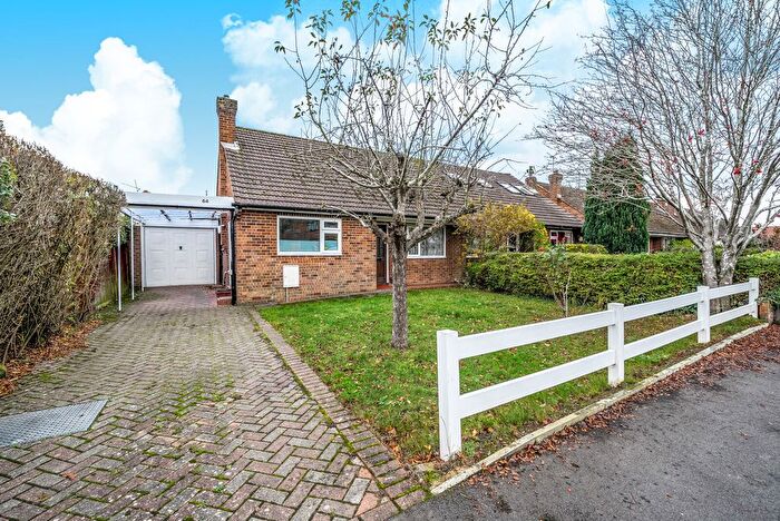 2 Bedroom Bungalow For Sale In Stringers Avenue, Jacob's Well, Guildford, GU4