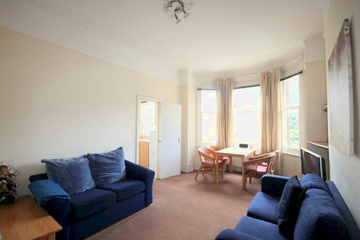 2 Bedroom Flat To Rent In Goldhurst Terrace, South Hampstead, NW6