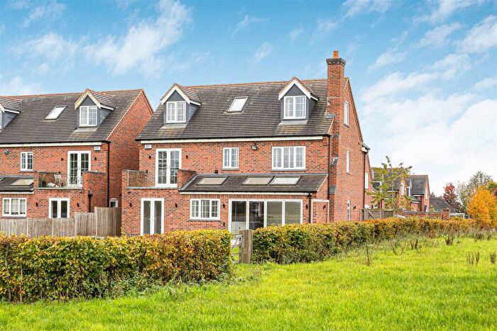 5 Bedroom Detached House For Sale In The Oaks, Corley, CV7