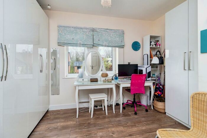 5 Bedroom Detached House For Sale In Genesis Green, Ashland, Milton Keynes, Buckinghamshire, MK6