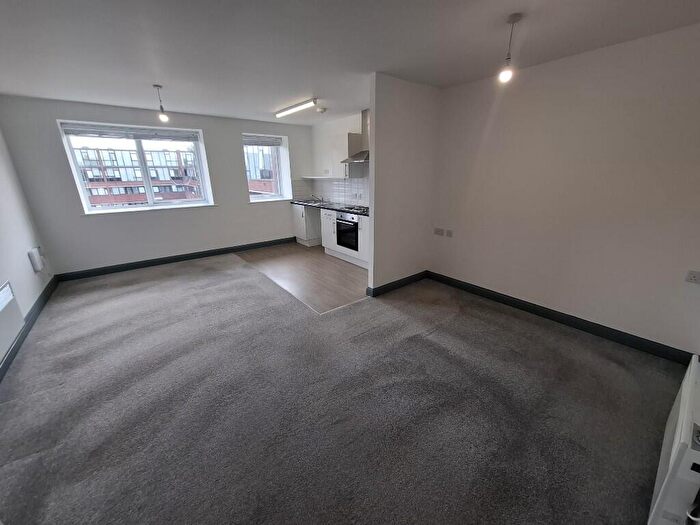 Studio To Rent In Browns Green, Birmingham, B20