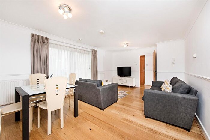 2 Bedroom Flat For Sale In Globe View, High Timber Street, London, EC4V