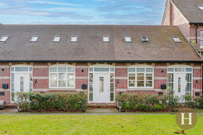 2 Bedroom Mews For Sale In Martineau Drive, Harborne, Birmingham, B32