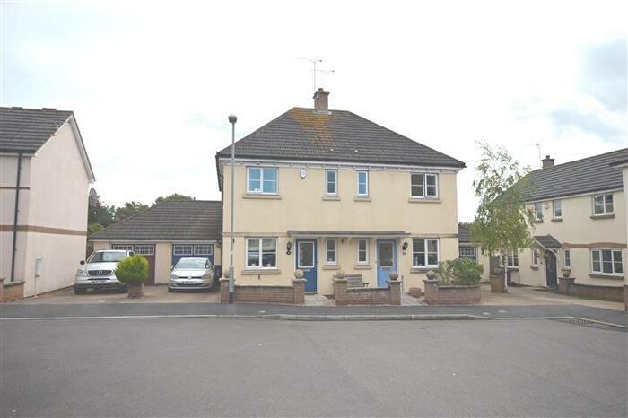3 Bedroom Semi-Detached House To Rent In Parish Mews, Yeovil, BA21