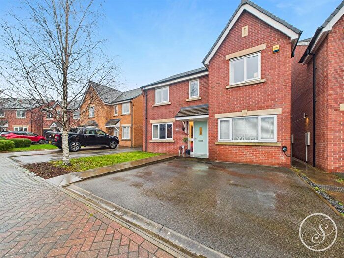 4 Bedroom Detached House For Sale In Jennie Blackamore Way, Crossgates, Leeds, LS15