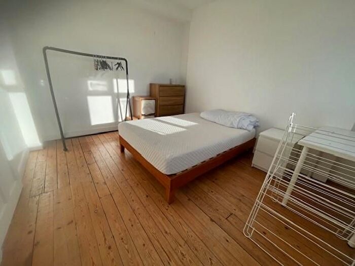 2 Bedroom Flat To Rent In Brixton Hill, London, SW2