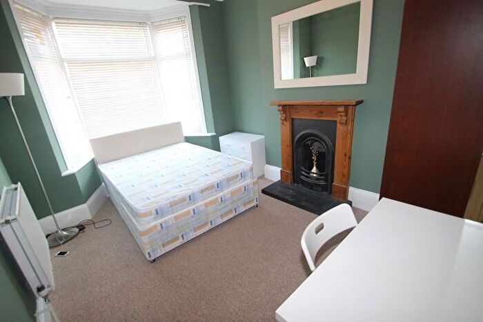 4 Bedroom Terraced House To Rent In Thurlow Road, Leicester, LE2