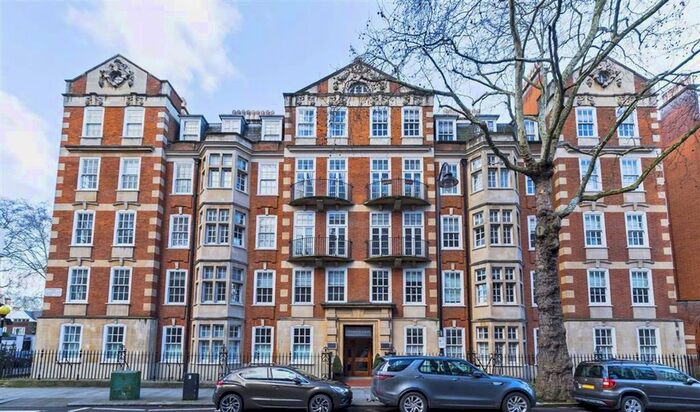 4 Bedroom Flat To Rent In Old Brompton Road, London, SW5