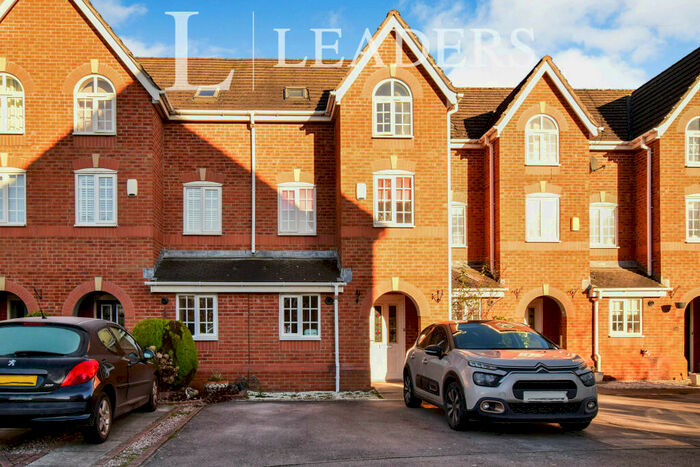 3 Bedroom Town House To Rent In Farrier Close, Sale Moor, Manchester, M33