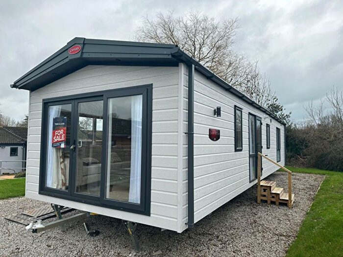 2 Bedroom Lodge For Sale In Wharfe Lane, Kearby, Wetherby, LS22