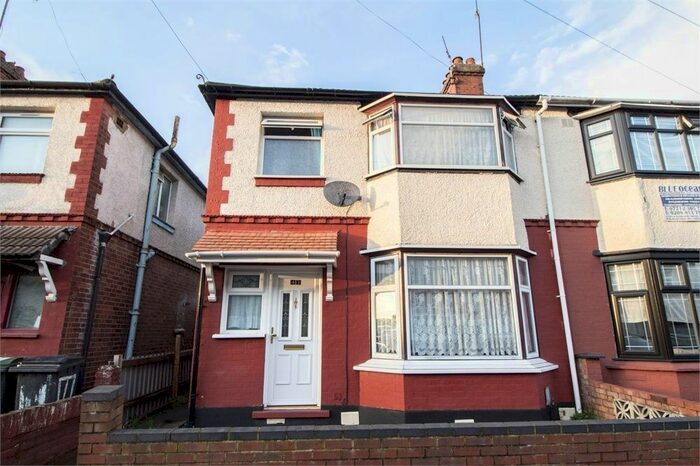 3 Bedroom Terraced House To Rent In Holland Road, Luton LU3