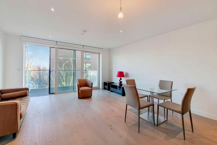 1 Bedroom Flat To Rent In Rodney Road, Elephant And Castle, London, SE17