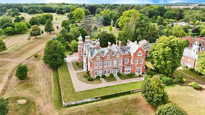 2 Bedroom Flat For Sale In Hamels Mansion, Buntingford, SG9