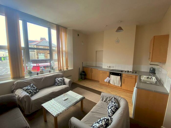 2 Bedroom Flat To Rent In Tudor Street, Cardiff, CF11