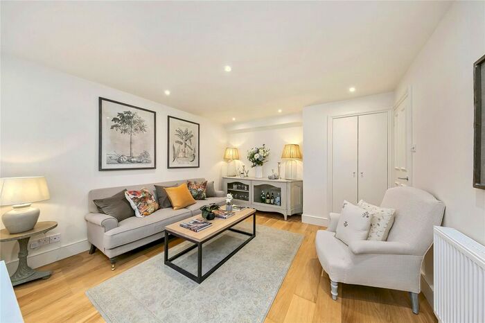 2 Bedroom Flat To Rent In Church Road, Richmond, TW10