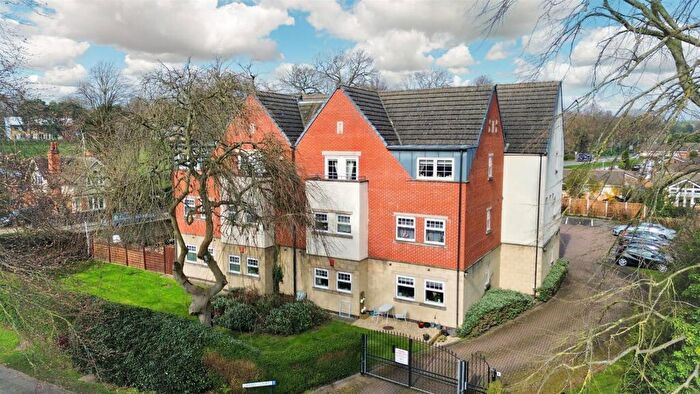2 Bedroom Apartment For Sale In Stoke Lane, Gedling, Nottingham, NG4