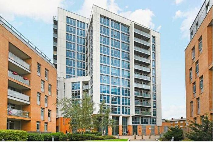 1 Bedroom Flat To Rent In Iona Tower, Ross Way, E14