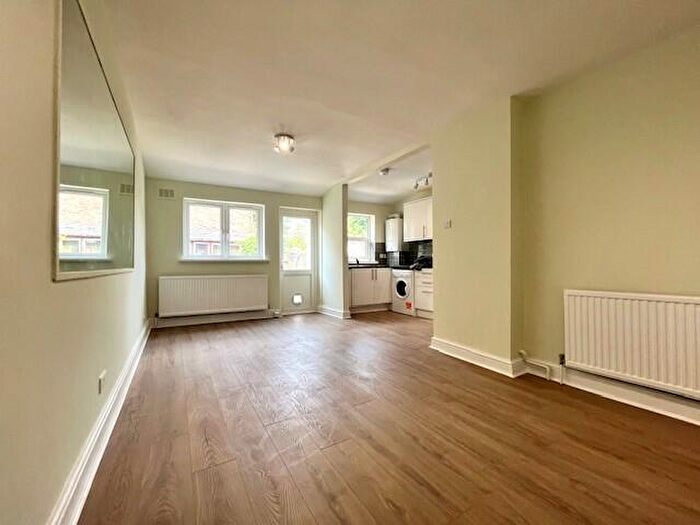 1 Bedroom Flat To Rent In Ham Park Road Stratford, E15