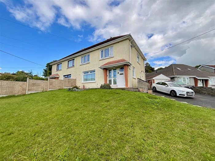 3 Bedroom Semi-Detached House For Sale In Llethri Road, Llanelli, SA14