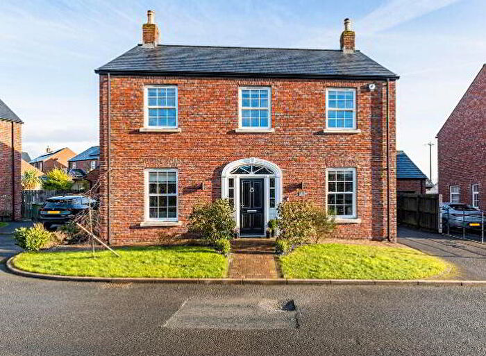 4 Bedroom Detached House For Sale In Breton Park, Lisburn, BT28