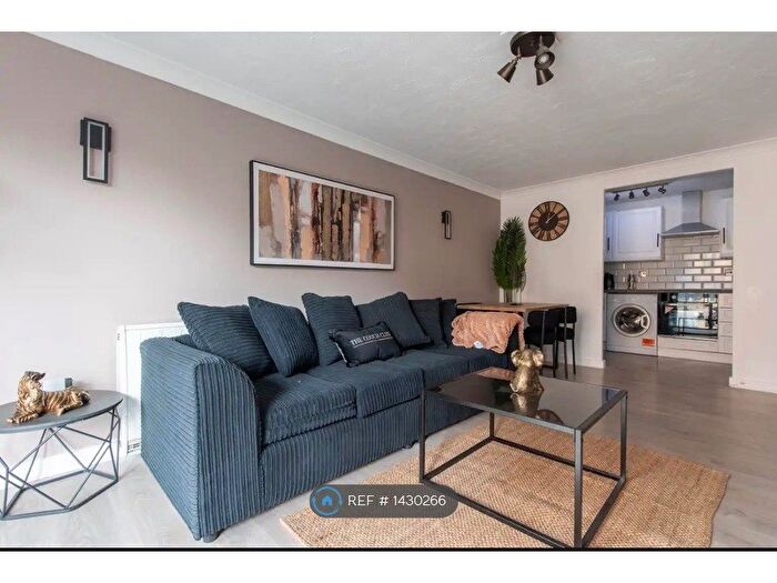 2 Bedroom Flat To Rent In Marriotts Wharf Riverside, Gravesend, DA11