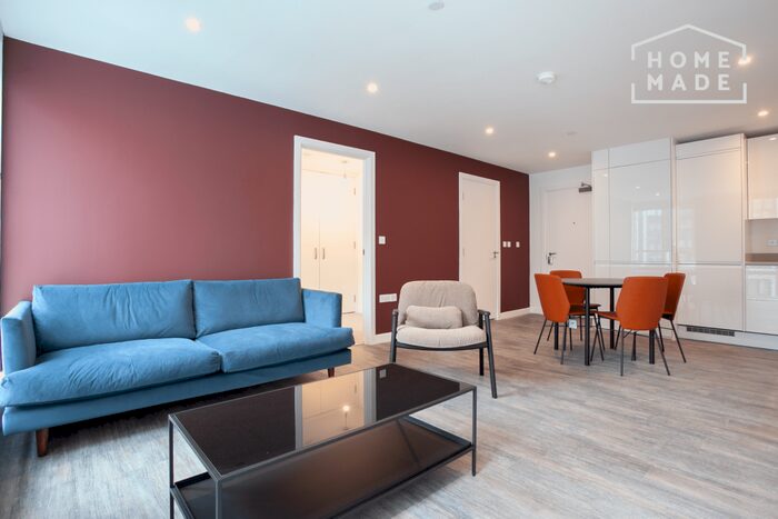 2 Bedroom Apartment To Rent In The Copper House, Liverpool, L1