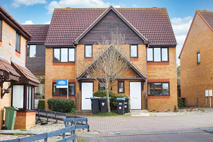 3 Bedroom Semi Detached House To Rent In Forthill Place, Shenley Church End, Milton Keynes, MK5