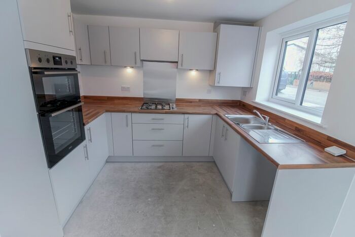 3 Bedroom Link Detached House To Rent In Williamson Lane, Droylsden, Manchester M43