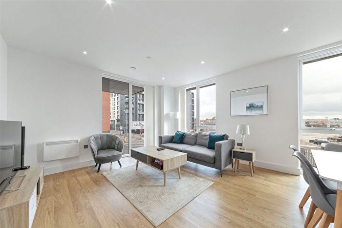 3 Bedroom Flat To Rent In Pershore Street, Birmingham, B5