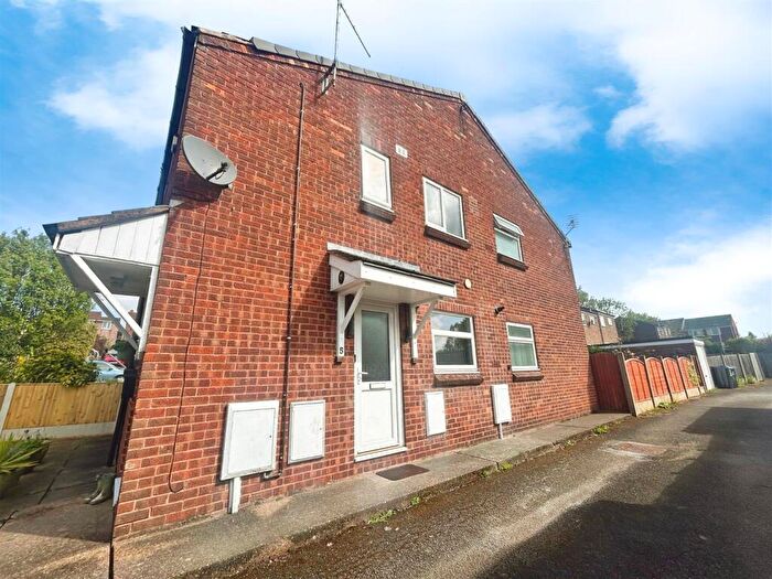 2 Bedroom Flat To Rent In Chirnside, Mansfield, NG19