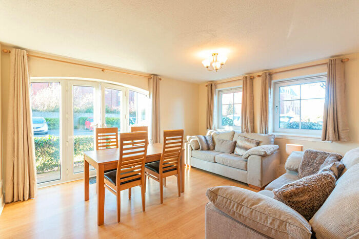 2 Bedroom Flat To Rent In L – Appin Street, Edinburgh, EH14