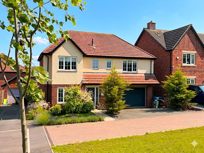 5 Bedroom Detached House For Sale In Buttercup Drive Daventry Northamptonshire, NN11