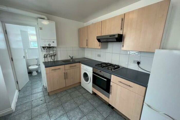 1 Bedroom Flat To Rent In Blanche Street Cardiff, CF24