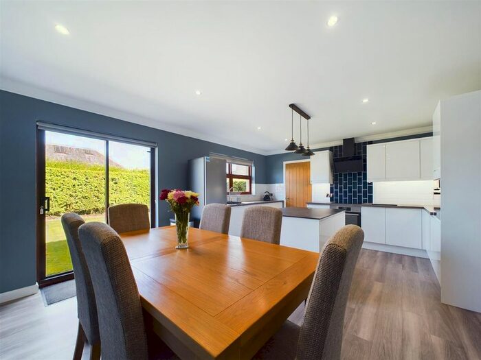 5 Bedroom Detached House For Sale In Perth Road, Stanley, PH1