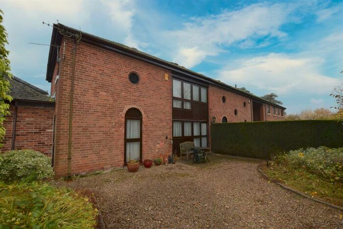 3 Bedroom Barn Conversion For Sale In Derby Hills Farm Court, Melbourne, Derby, DE73