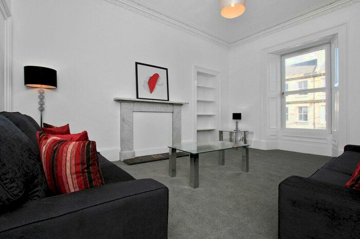 4 Bedroom Flat To Rent In South Clerk Street, Newington, Edinburgh, EH8