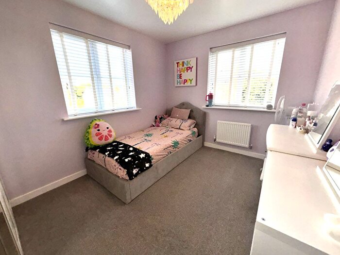 4 Bedroom Detached House For Sale In Maes Macsen, Carmarthen, SA31