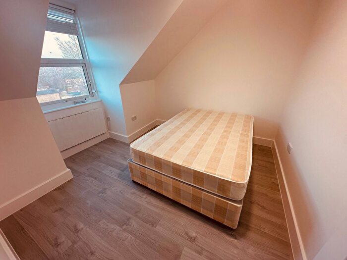 2 Bedroom Flat To Rent In Belmont Road, London, N15