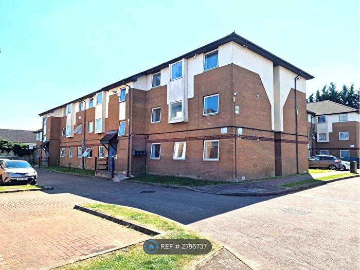 1 Bedroom Flat To Rent In Milliners Court, Luton, LU3