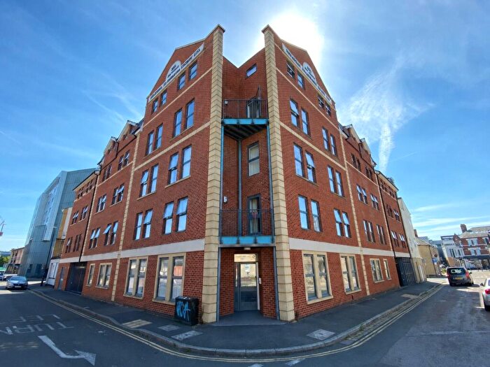 2 Bedroom Apartment To Rent In Harding House, Harding Street, Swindon, Wiltshire, SN1