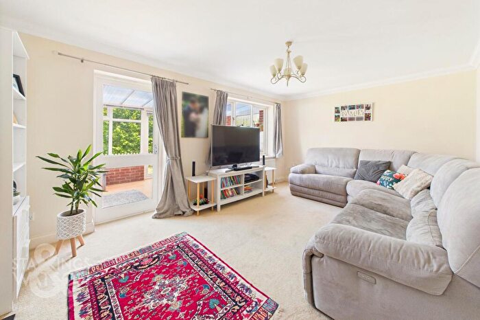 3 Bedroom Semi-Detached House For Sale In Fletcher Way, Acle, Norwich, NR13