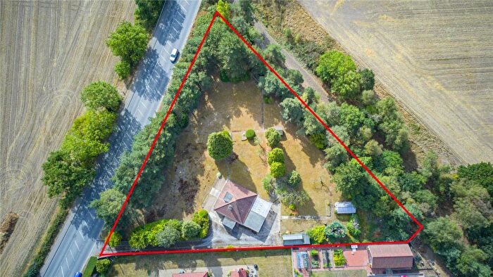 4 Bedroom Bungalow For Sale In Great North Road, Scrooby, Doncaster, South Yorkshire, DN10