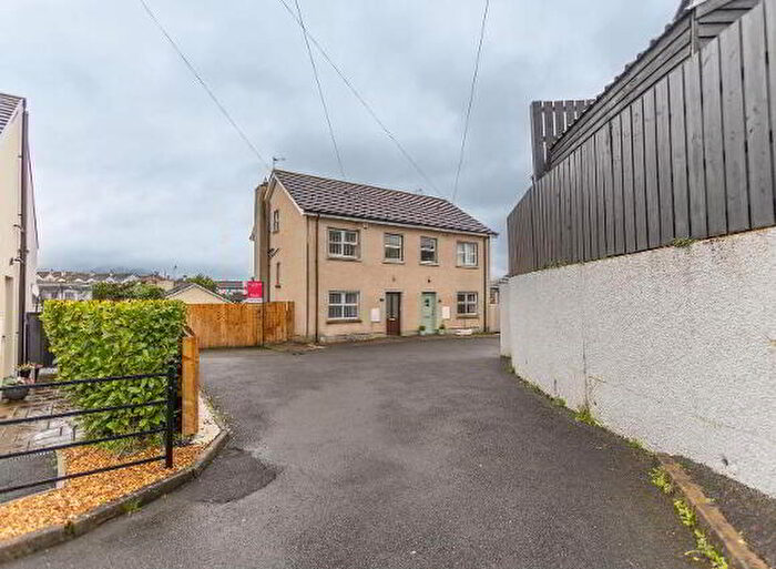 3 Bedroom Semi-Detached House For Sale In A Oakland Crescent, Newry, BT34
