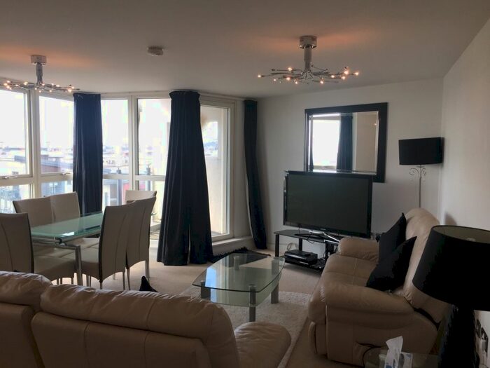 2 Bedroom Flat To Rent In Trawler Road, Maritime Quarter, Swansea, SA1