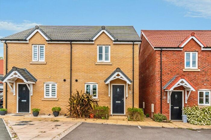 2 Bedroom Semi Detached House For Sale In Banks Close, MK42