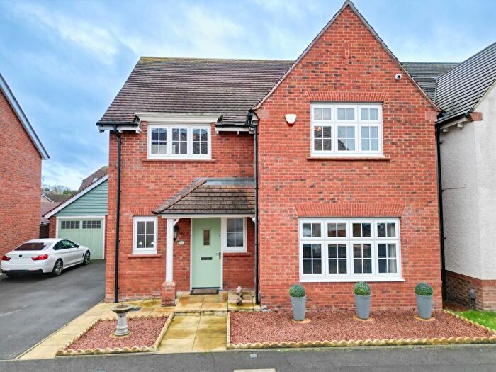 4 Bedroom Detached House For Sale In Hadstock Close, Humberstone, LE5