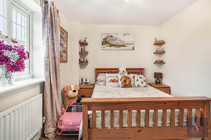3 Bedroom Terraced House For Sale In Coppy Bridge Drive, Rochdale, OL16
